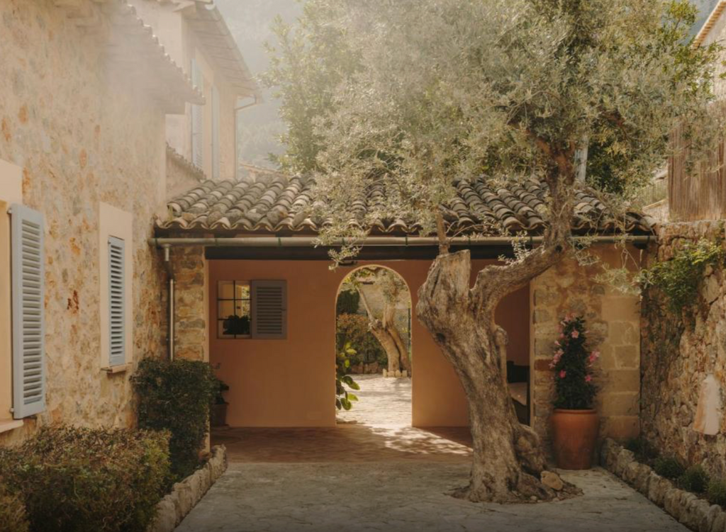 Yoga y Senderismo en el corazón de la Tramuntana – Mallorca - Deià - 8 días